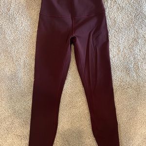 Lululemon Wunder Under leggings.